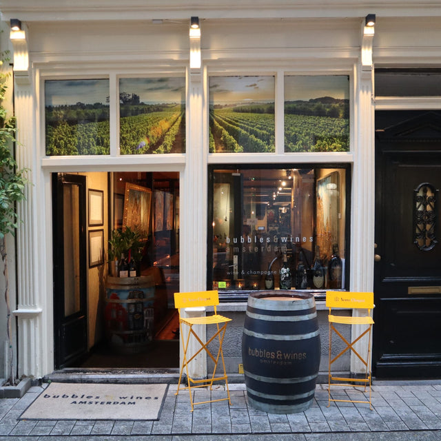 Champagne and sparkling wine bars in Amsterdam