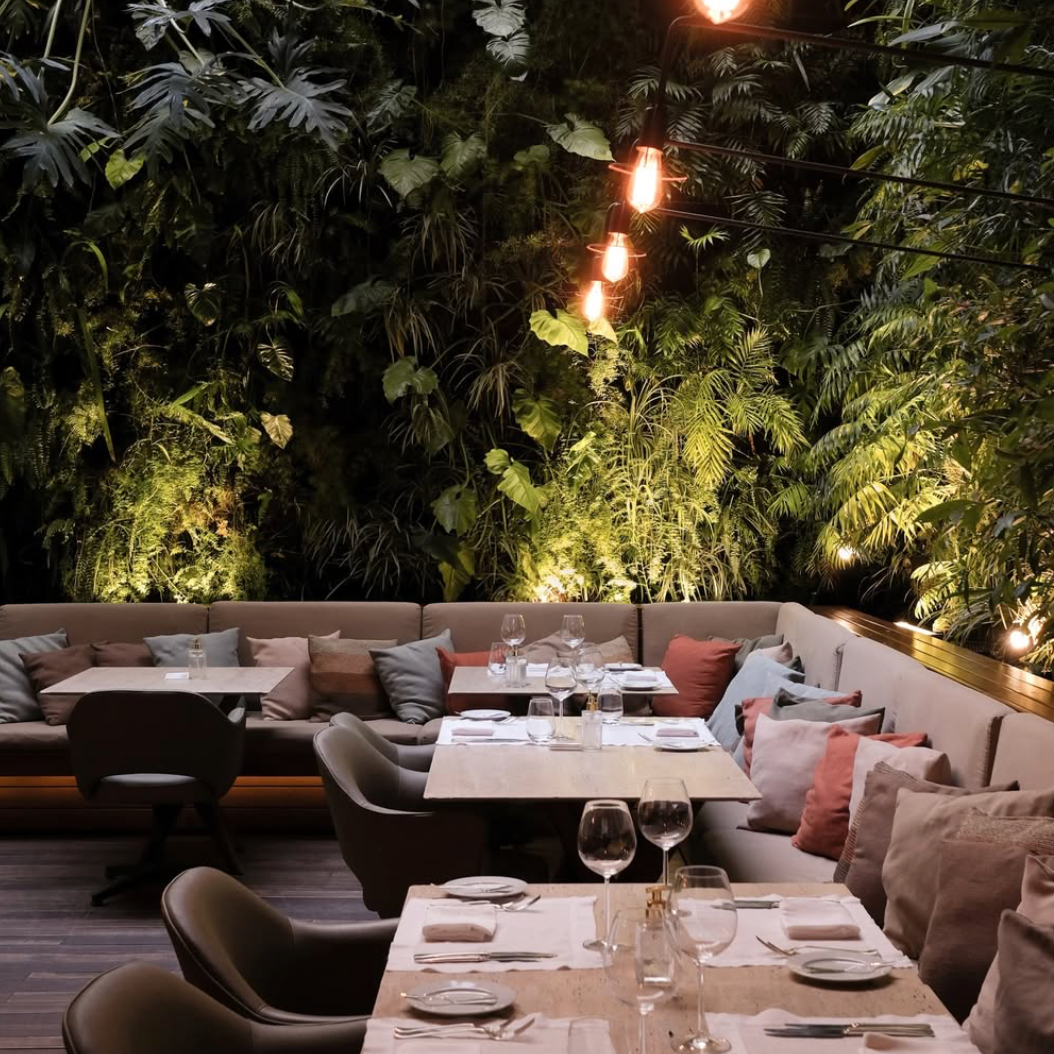 best wine bars Rio de Janeiro - Emile 