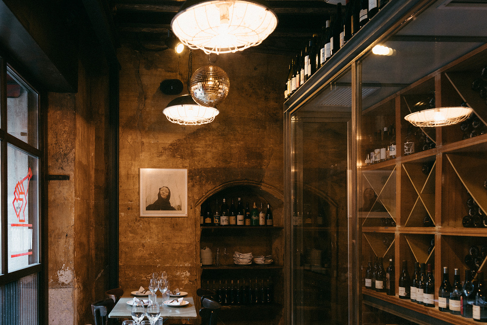 wine bars Barcelona - Bar brutal