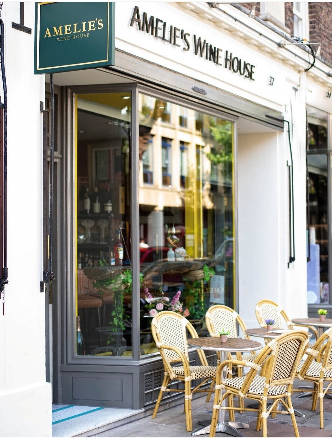 Amelie's Wine House