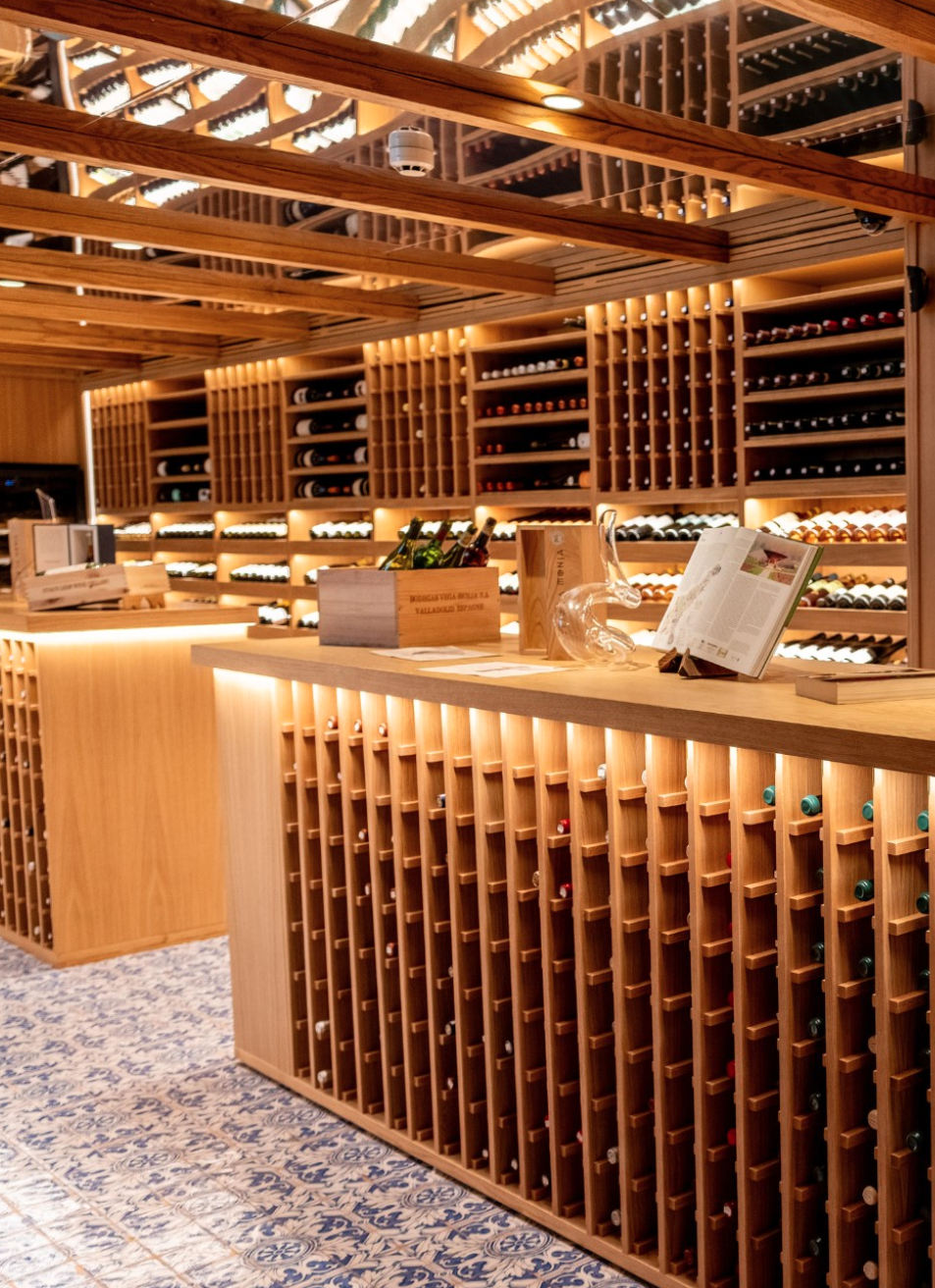 La Bodega, Hotel Puente Romano