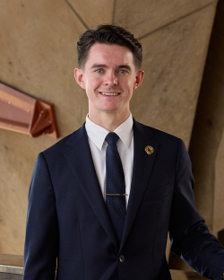 Image-venue_110721761529_byxe72bl6xa_sommelier_image.png