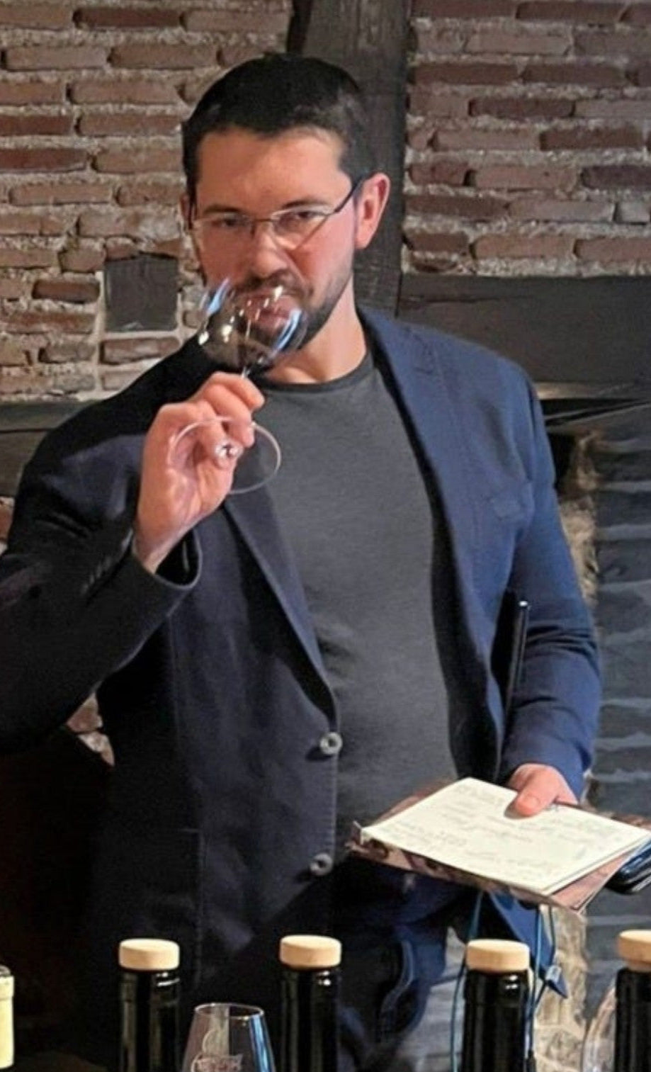 Image-venue_110729134329_4hlyd2sp68m_sommelier_image.jpg