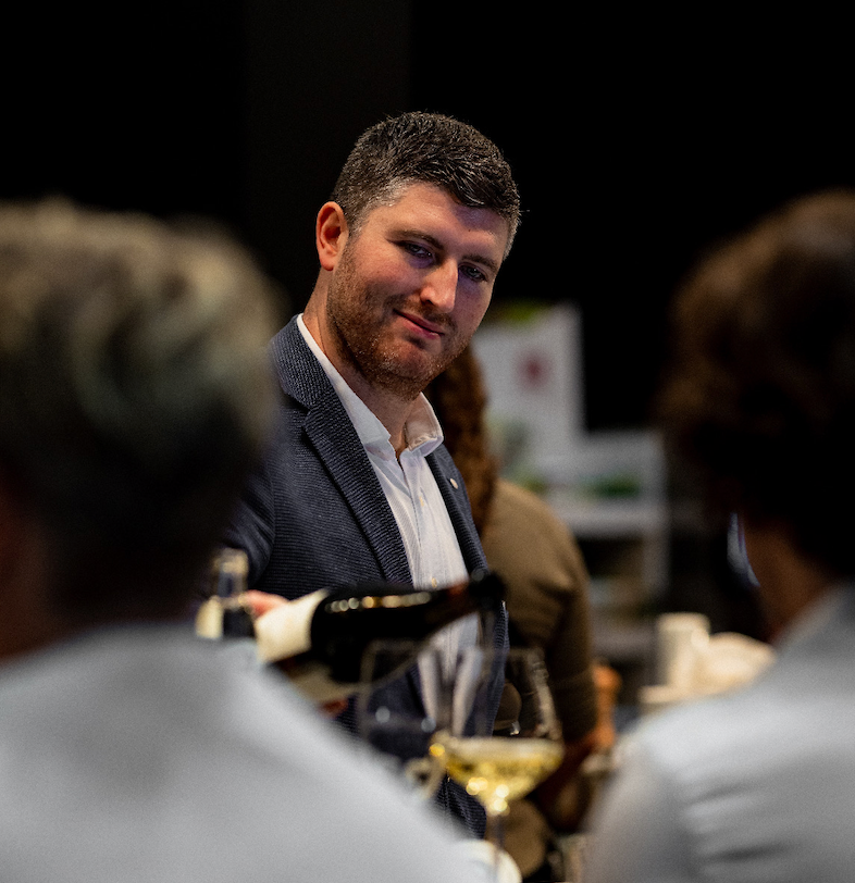Image-venue_112329163001_os1utgatip_sommelier_image.png