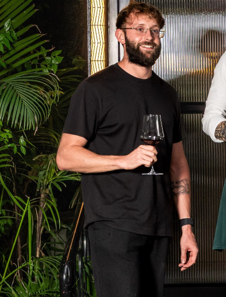 Image-venue_223380570361_l1ppgmdvex_sommelier_image.png